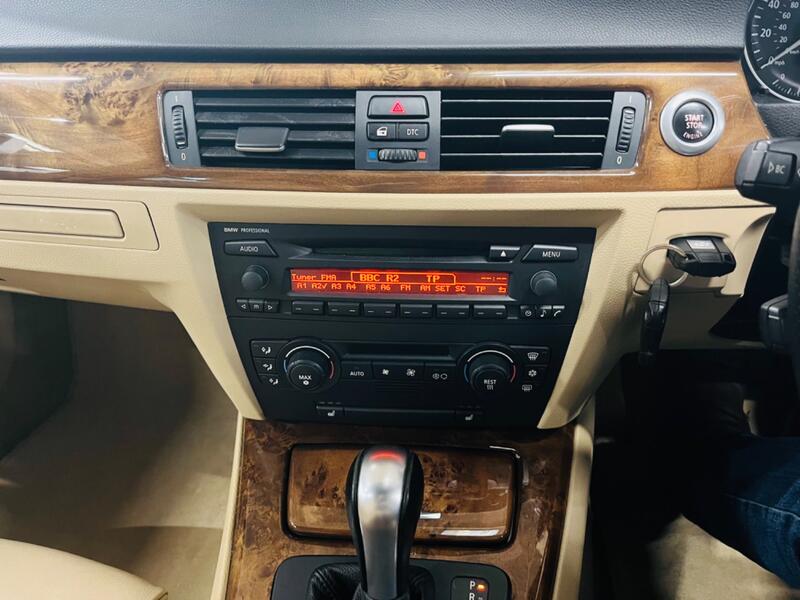 BMW 3 SERIES