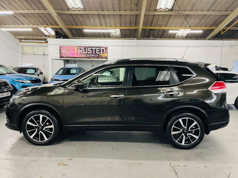 NISSAN X-TRAIL
