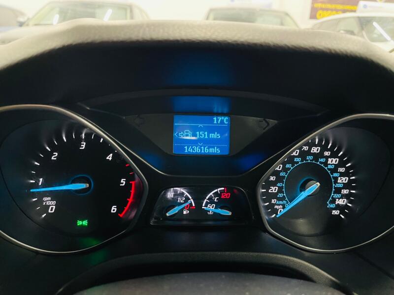 FORD FOCUS