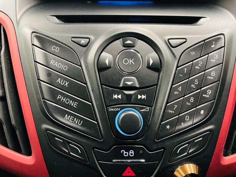 FORD FOCUS