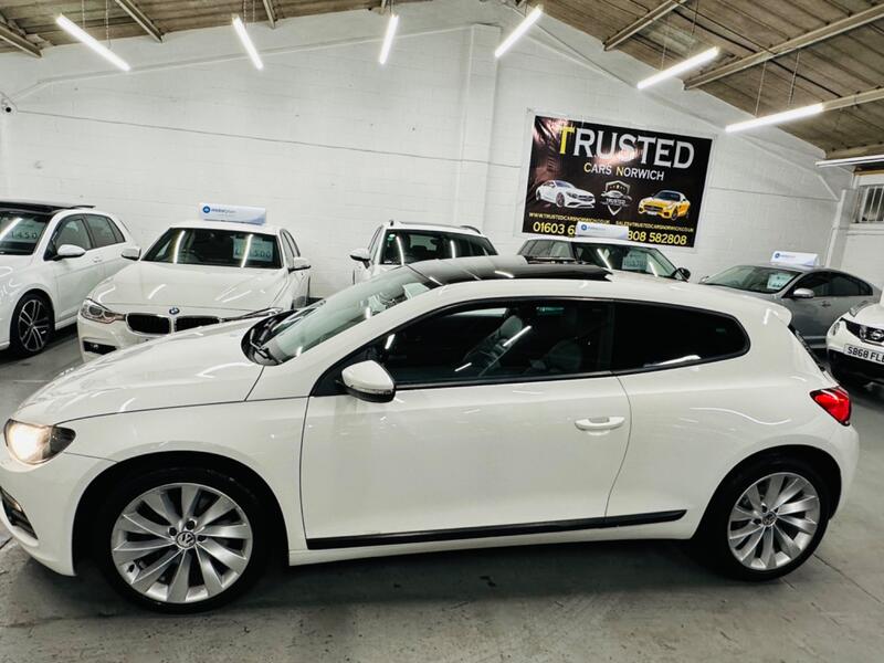 VOLKSWAGEN SCIROCCO