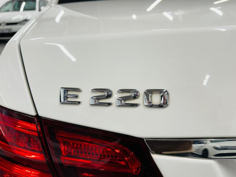 MERCEDES-BENZ E CLASS