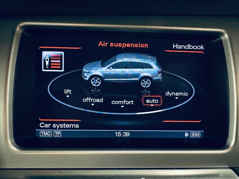 AUDI Q7