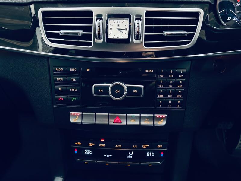 MERCEDES-BENZ E CLASS