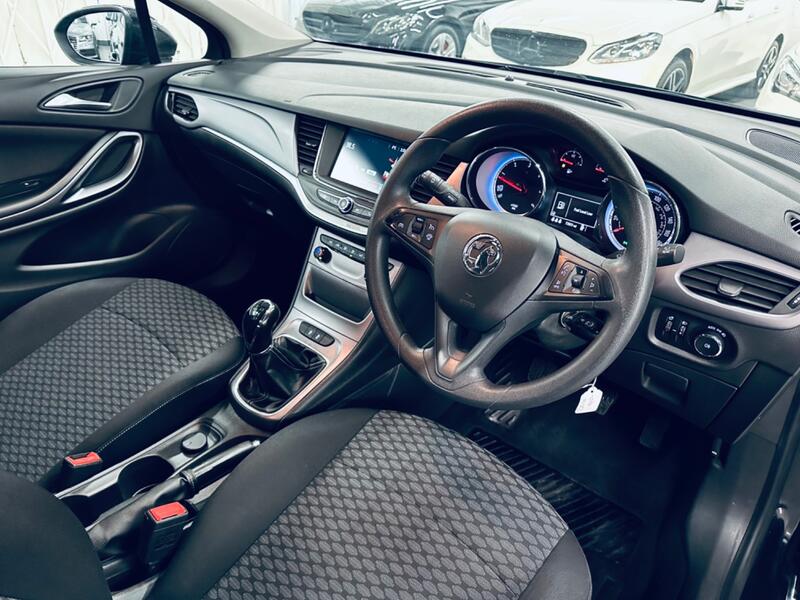 VAUXHALL ASTRA