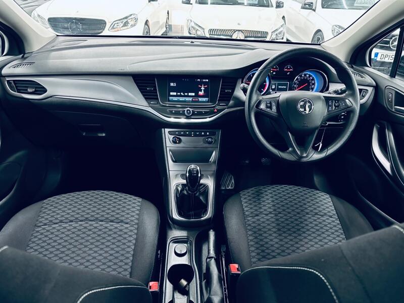 VAUXHALL ASTRA