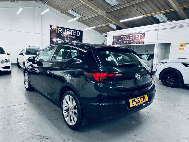 VAUXHALL ASTRA