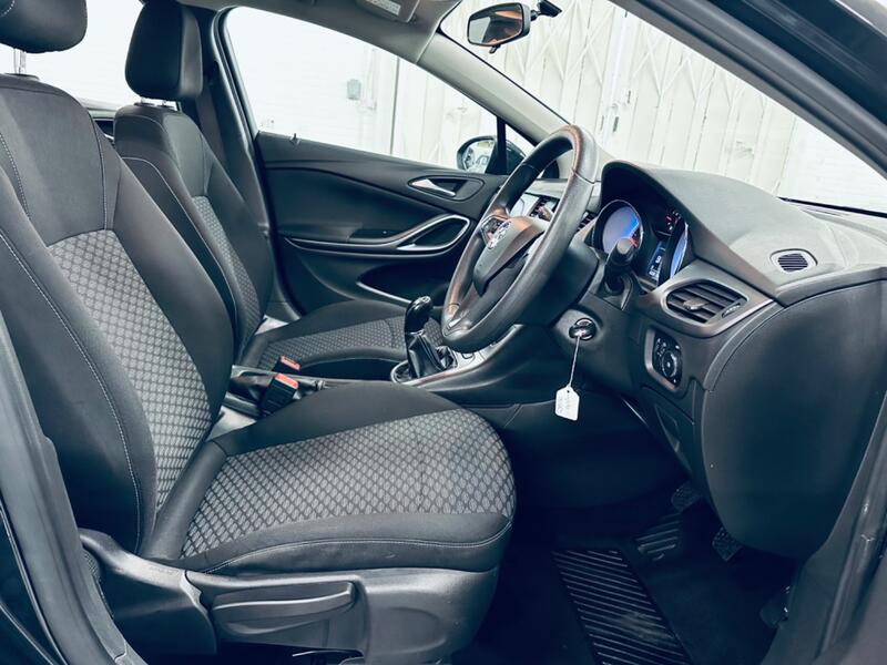 VAUXHALL ASTRA