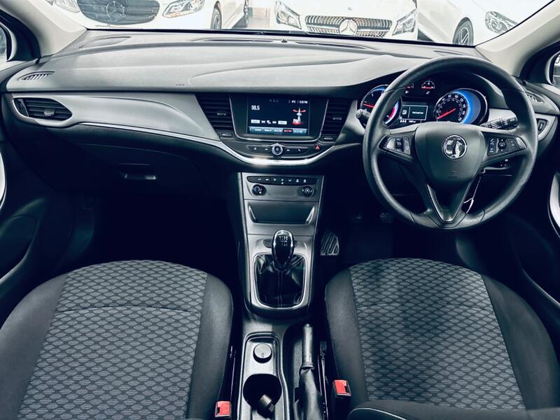 VAUXHALL ASTRA