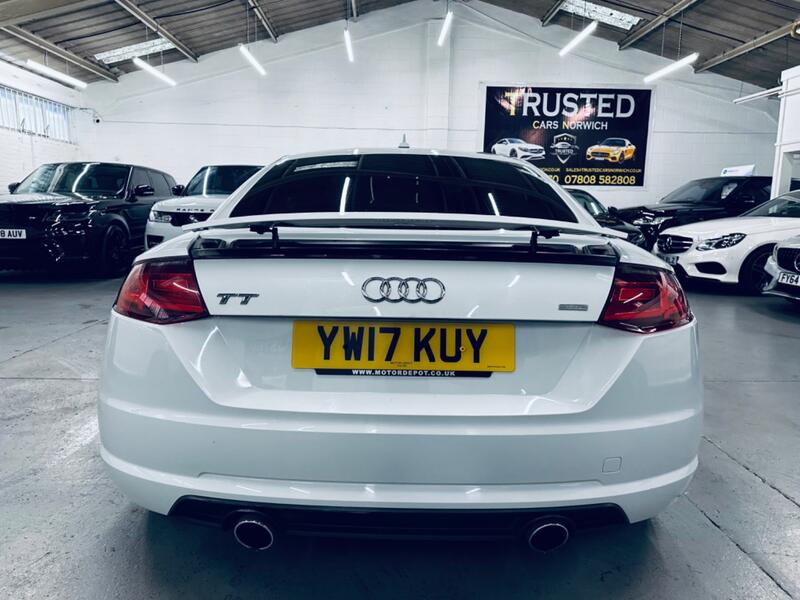 AUDI TT