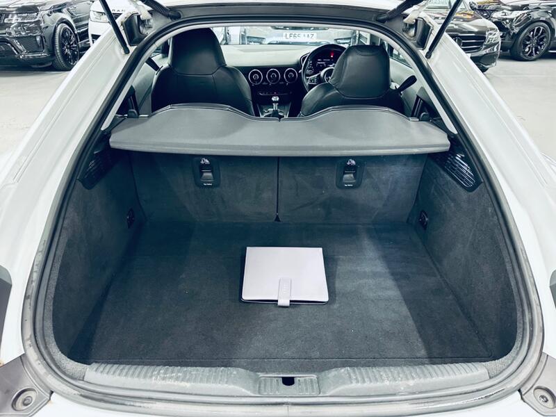AUDI TT