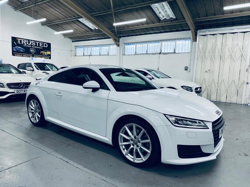 AUDI TT