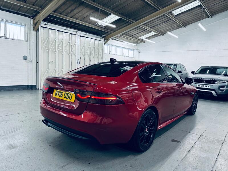 JAGUAR XE