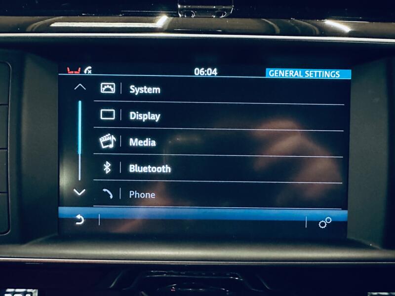 JAGUAR XE