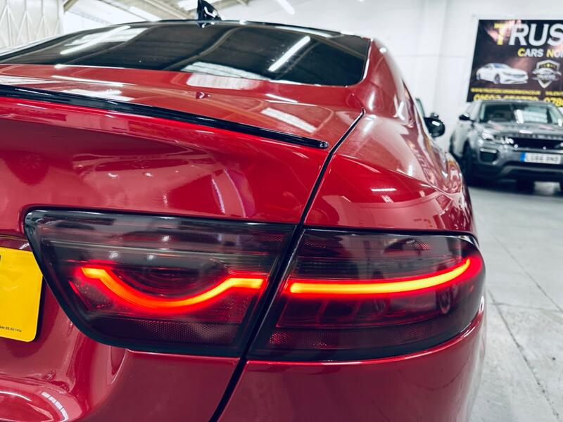 JAGUAR XE