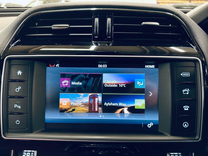 JAGUAR XE