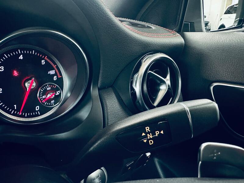MERCEDES-BENZ GLA CLASS