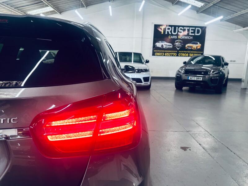MERCEDES-BENZ GLA CLASS