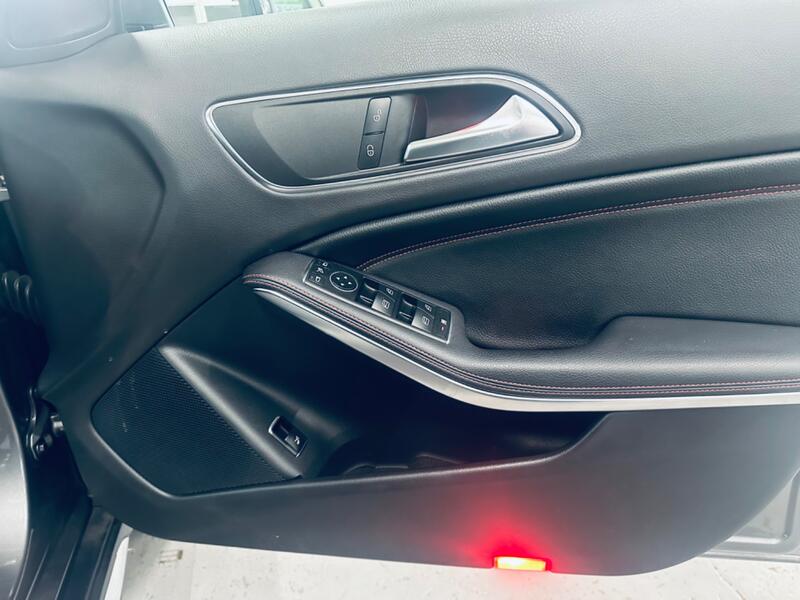 MERCEDES-BENZ GLA CLASS