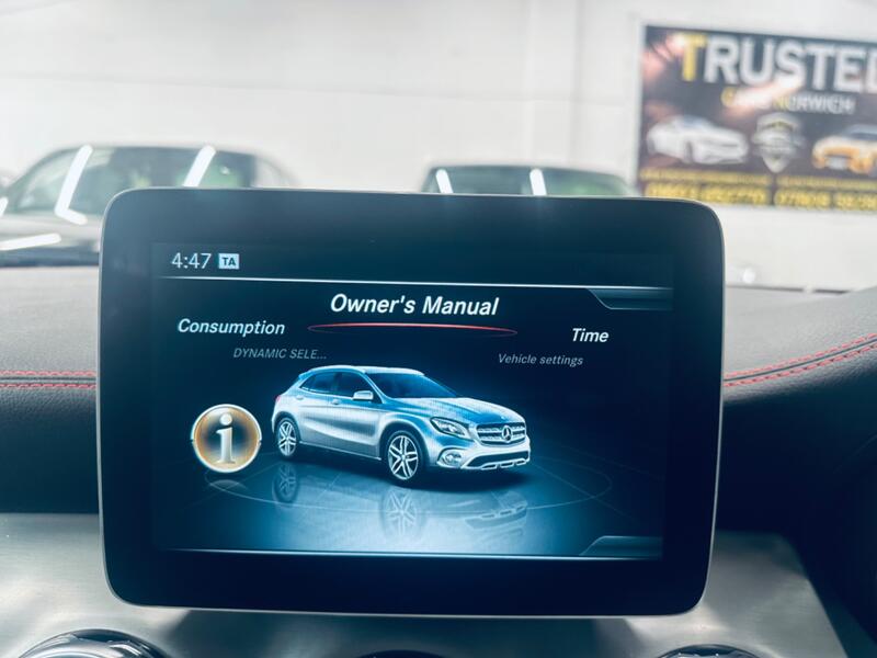 MERCEDES-BENZ GLA CLASS