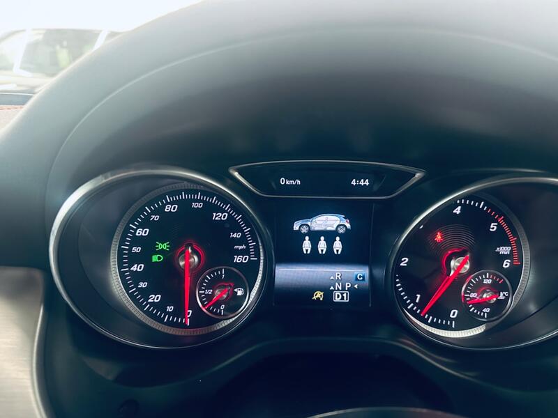 MERCEDES-BENZ GLA CLASS
