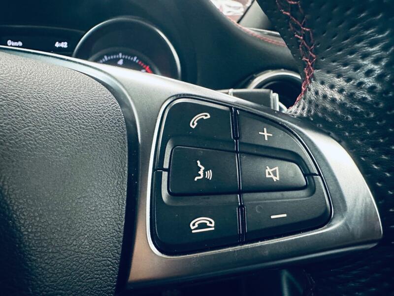 MERCEDES-BENZ GLA CLASS