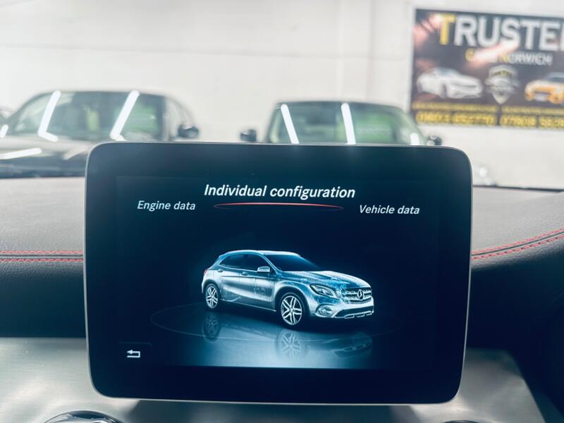 MERCEDES-BENZ GLA CLASS