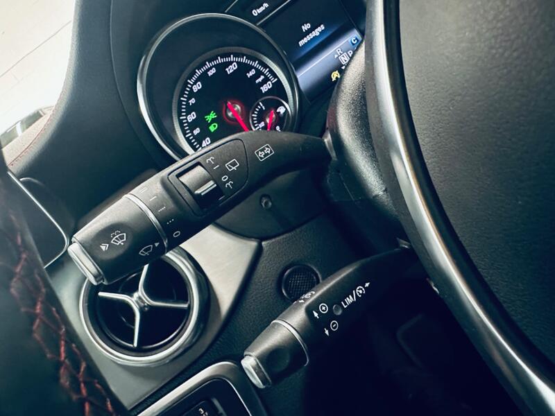 MERCEDES-BENZ GLA CLASS