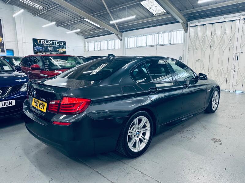 BMW 5 SERIES
