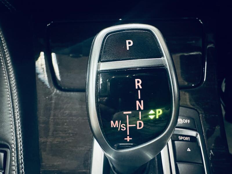 BMW 6 SERIES