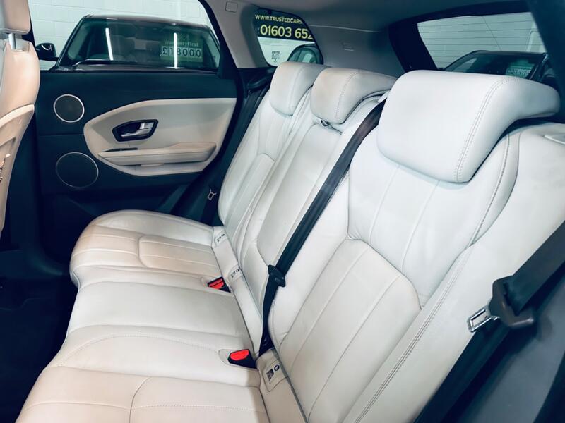 LAND ROVER RANGE ROVER EVOQUE