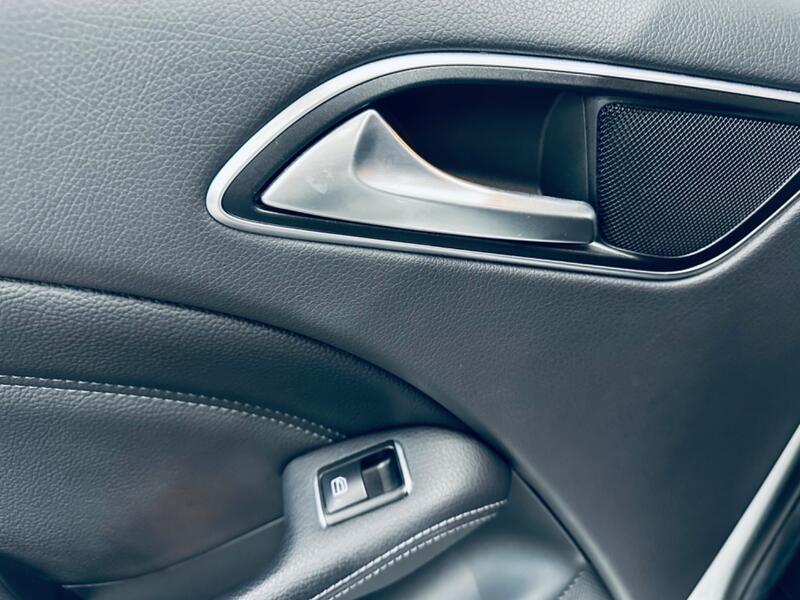MERCEDES-BENZ B CLASS