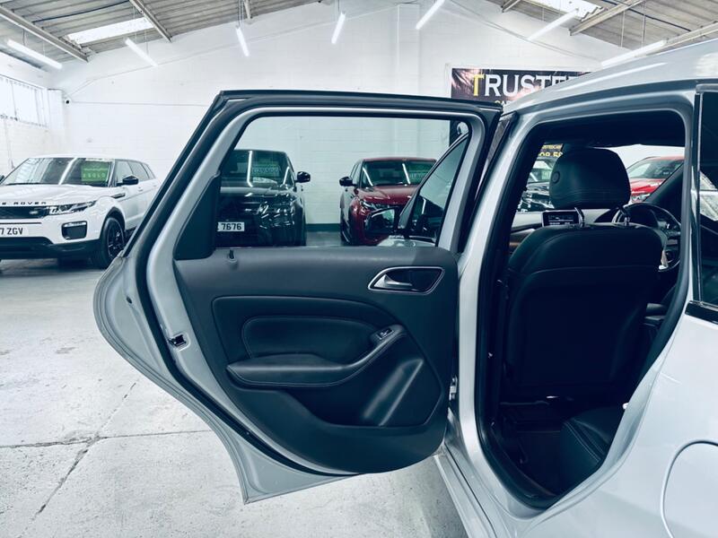 MERCEDES-BENZ B CLASS
