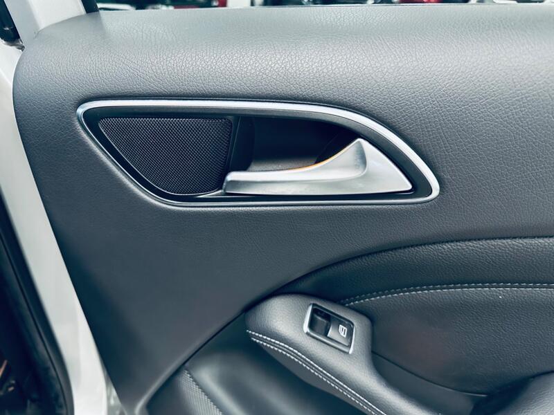 MERCEDES-BENZ B CLASS