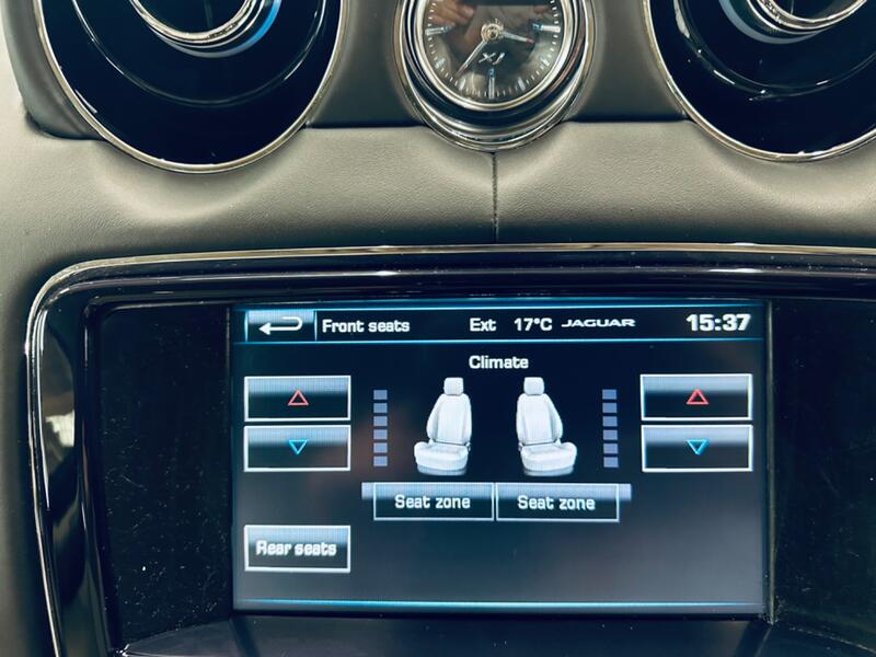 JAGUAR XJ