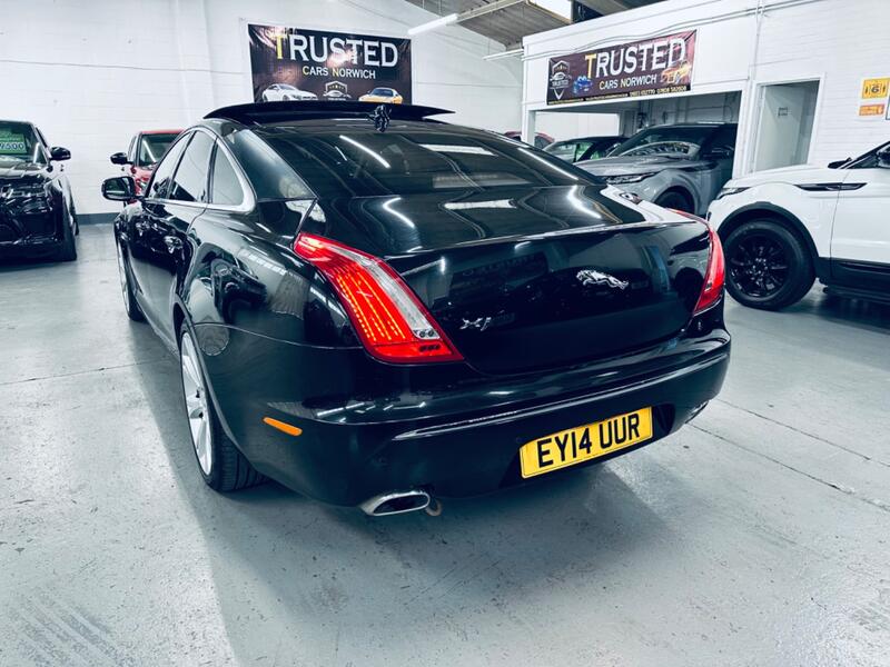 JAGUAR XJ