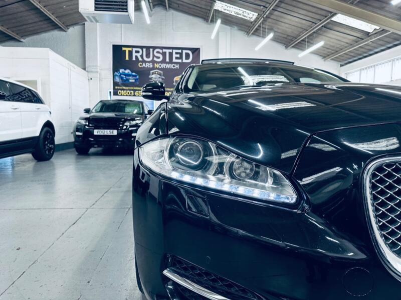 JAGUAR XJ