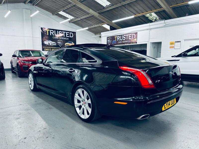 JAGUAR XJ