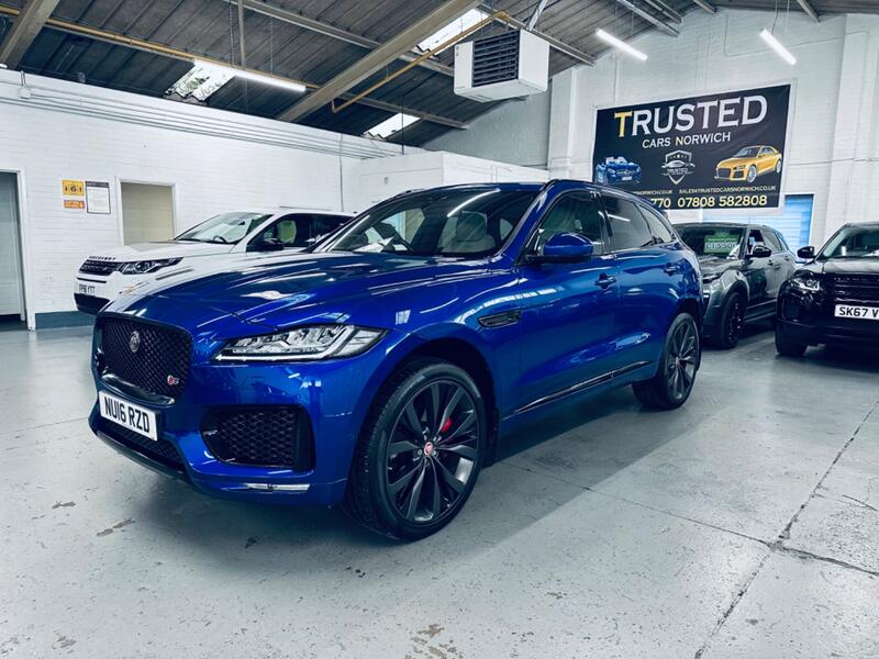JAGUAR F-PACE