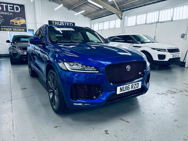 JAGUAR F-PACE