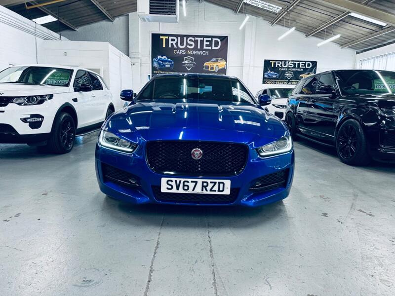JAGUAR XE