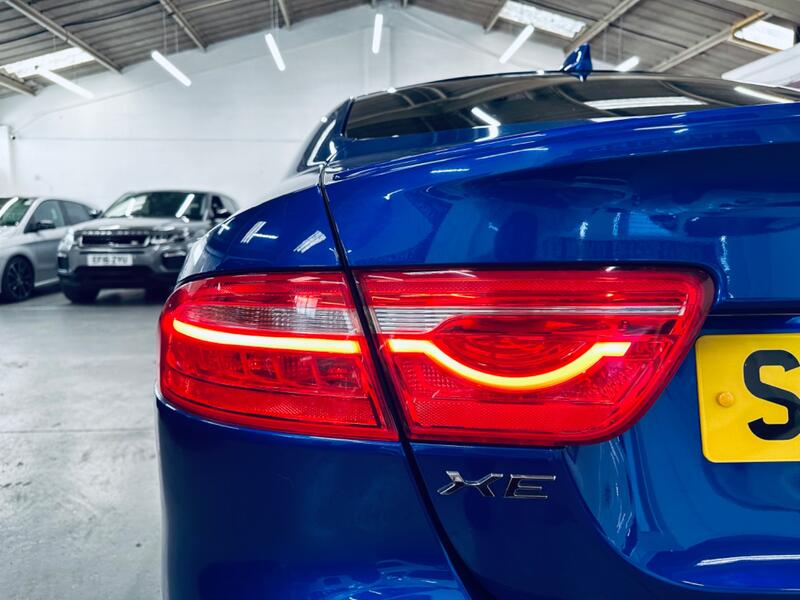 JAGUAR XE
