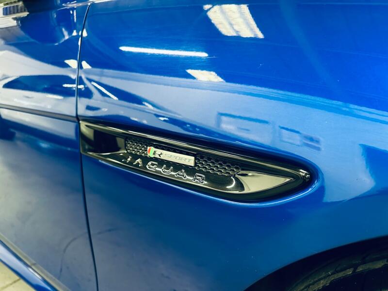 JAGUAR XE