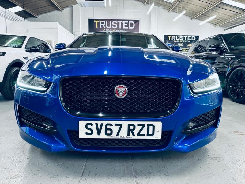 JAGUAR XE