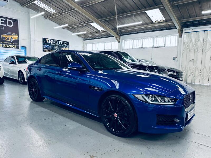 JAGUAR XE