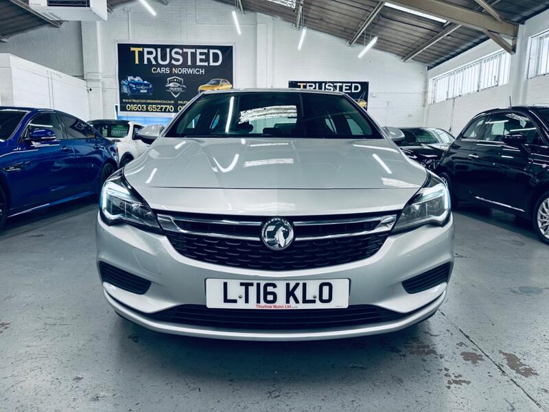 VAUXHALL ASTRA