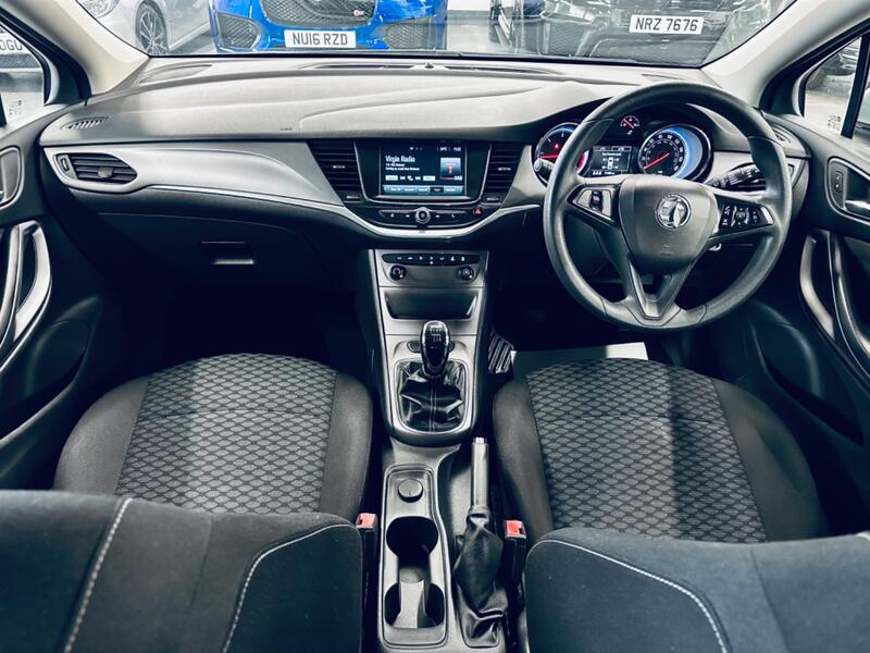 VAUXHALL ASTRA