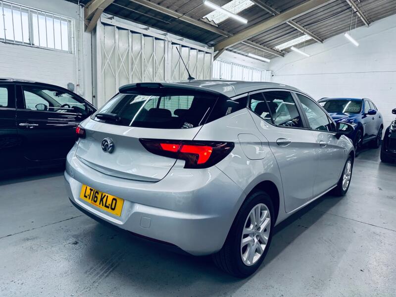VAUXHALL ASTRA