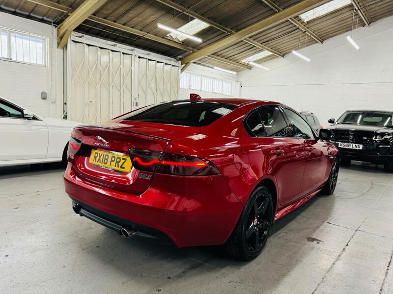 JAGUAR XE