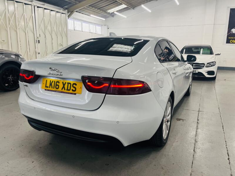 JAGUAR XE
